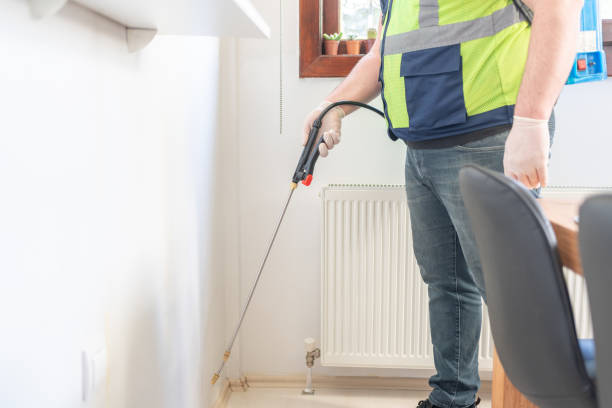 Best Exterminator Services  in Theresa, WI